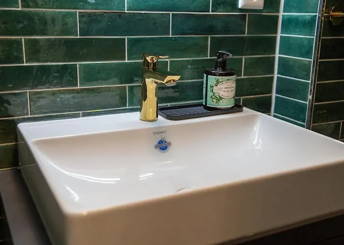Апартаменты Deluxe-apartment Frankfurt West Франкфурт-на-Майне